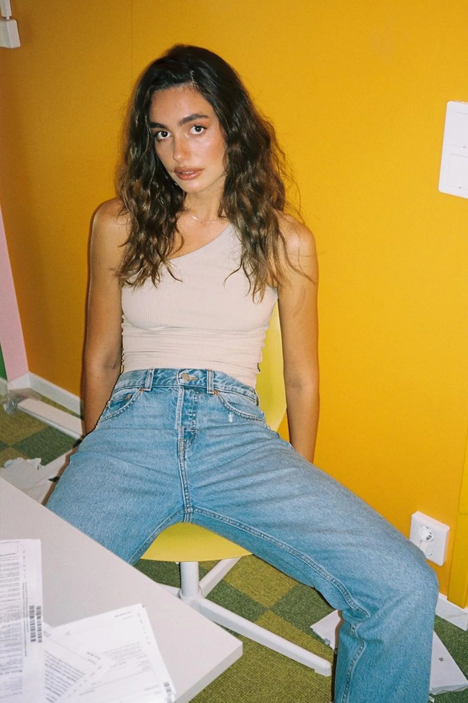 Beth Straight Jeans - Blue Jay Worn Hem