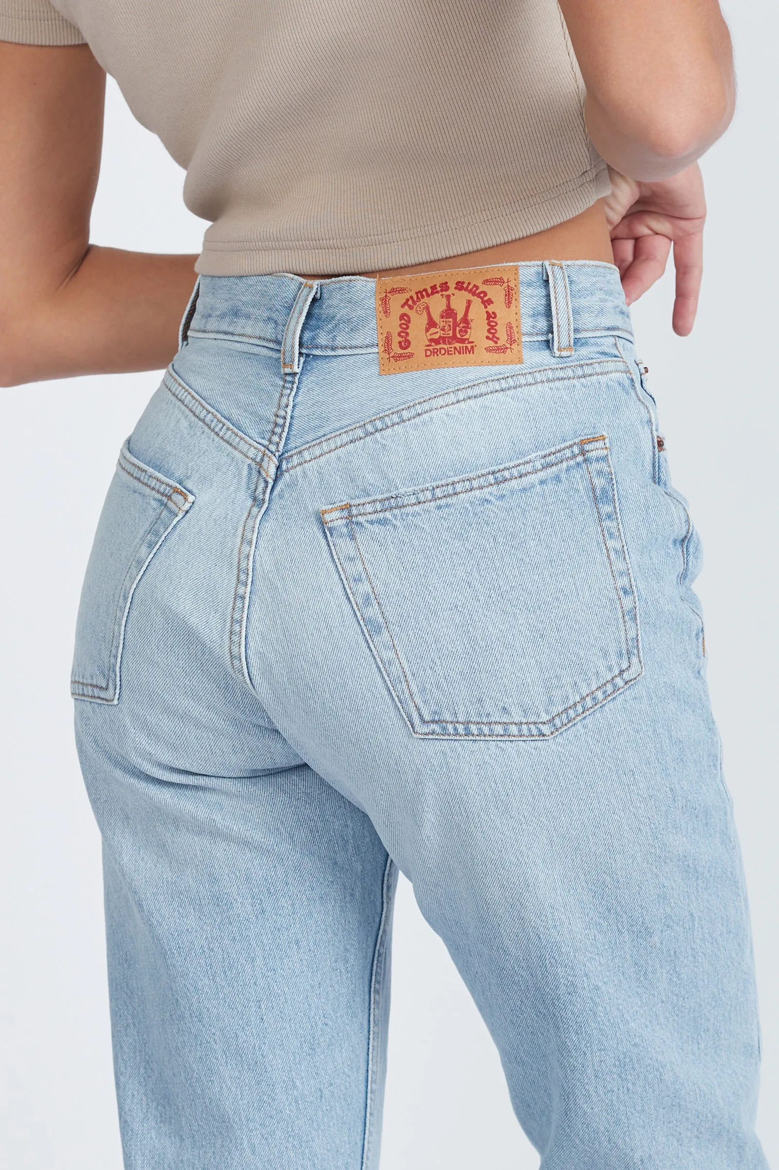 Beth Straight Jeans - Light Blue Jay