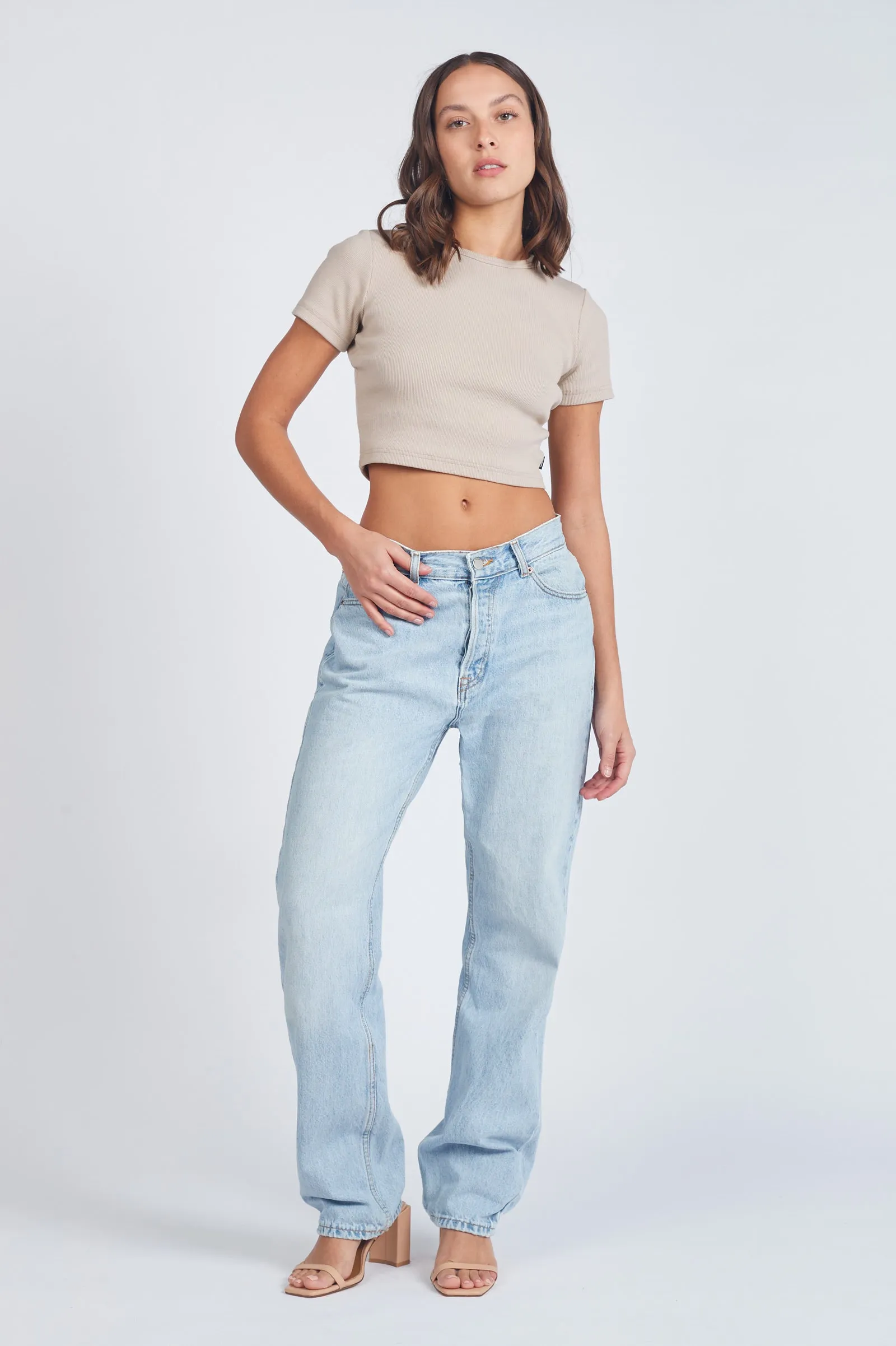 Beth Straight Jeans - Light Blue Jay