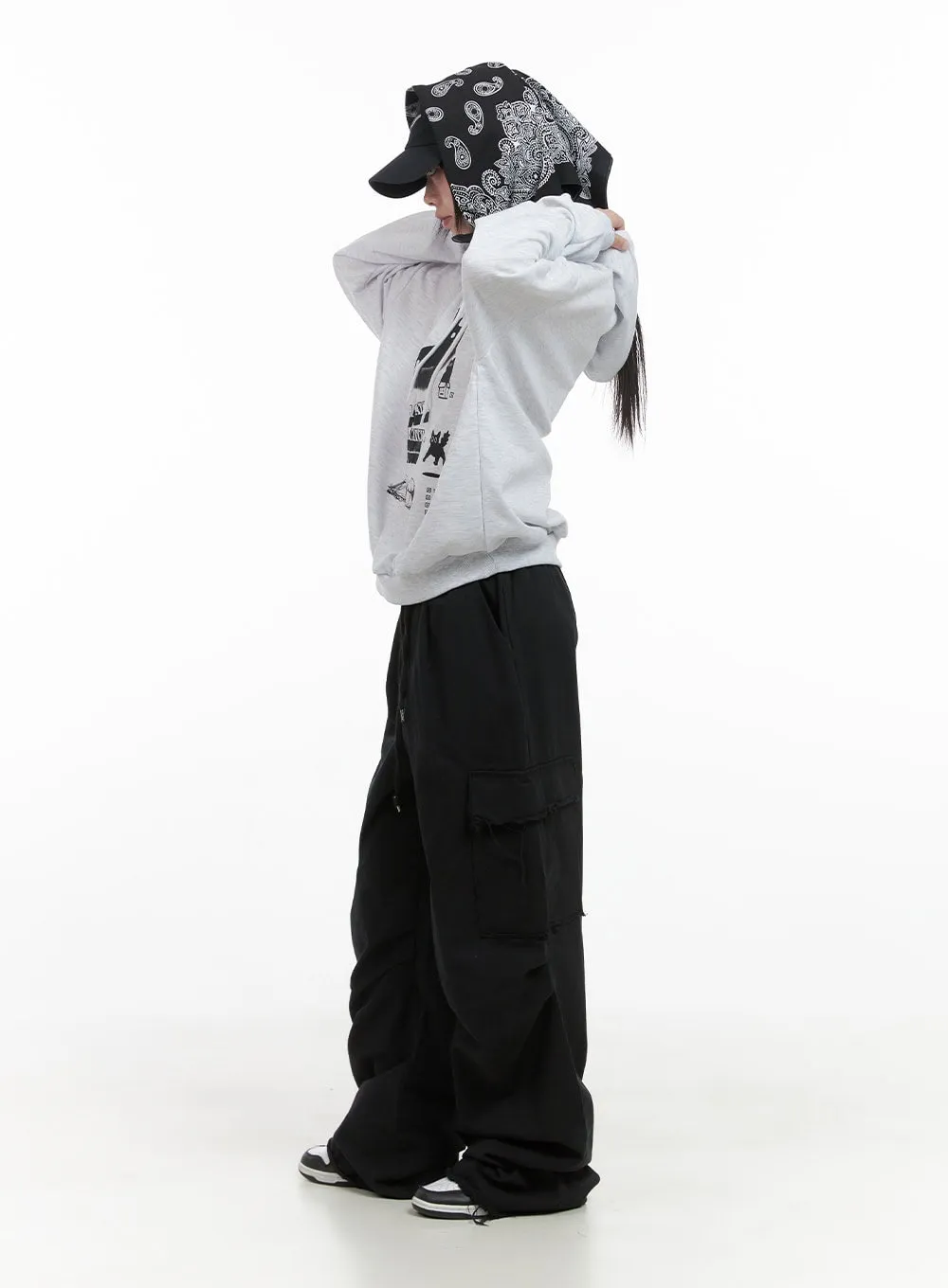 Chic Graphic Hooded Sweatshirt CS412