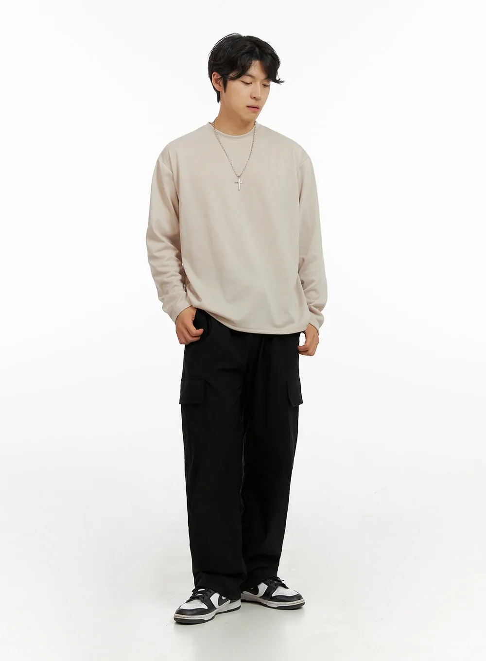 Men's Loose Fit Cargo Pants (Black) IG409