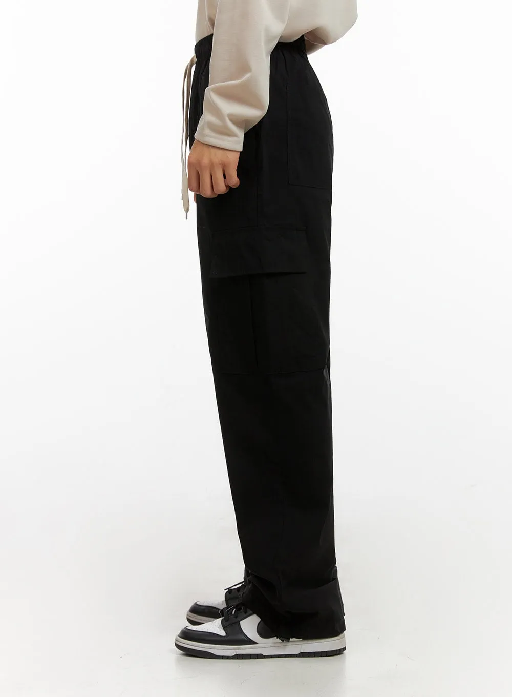 Men's Loose Fit Cargo Pants (Black) IG409